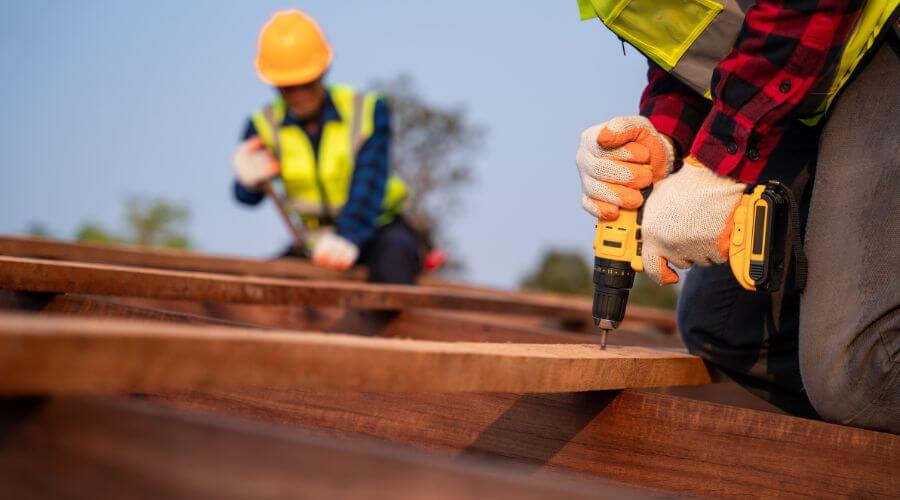Expert new roof installation services in Moweaqua, IL